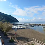 Casa Peonia Lovely Flat * Moneglia