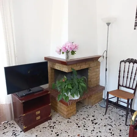 Casa Peonia Lovely Flat 莫内利亚