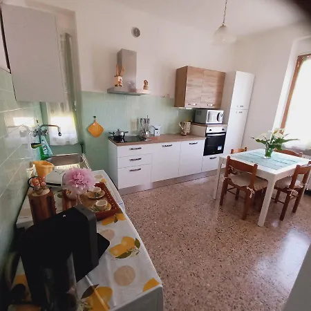 公寓 Casa Peonia Lovely Flat 莫内利亚